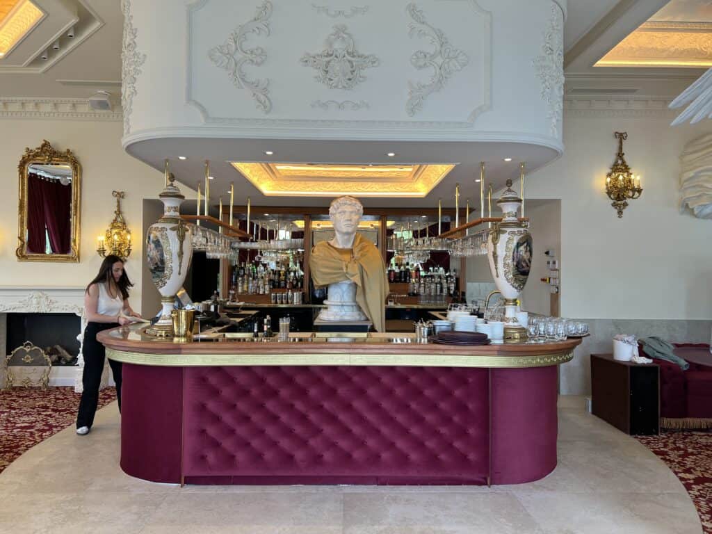 Bar du Restaurant CESAR